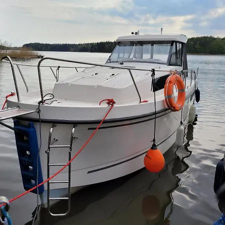 Letnisko Bajka بيت خشبي *