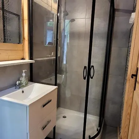 Letnisko Bajka بيت خشبي *