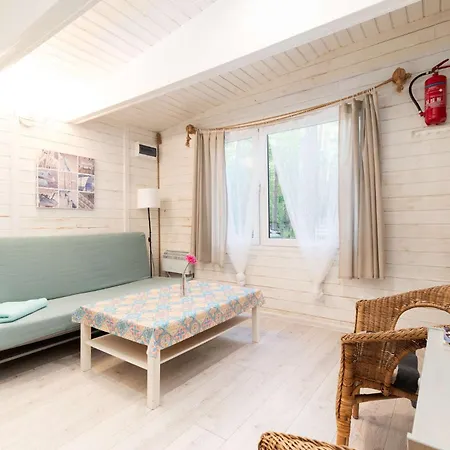 Letnisko Bajka Lodge *